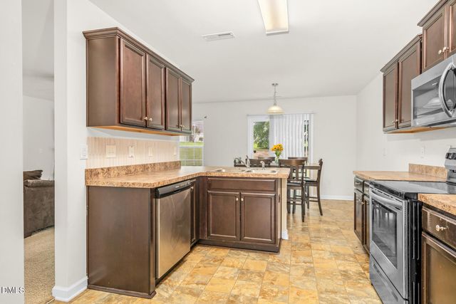 108 Castlebury Court, Rocky Mount, NC 27804
