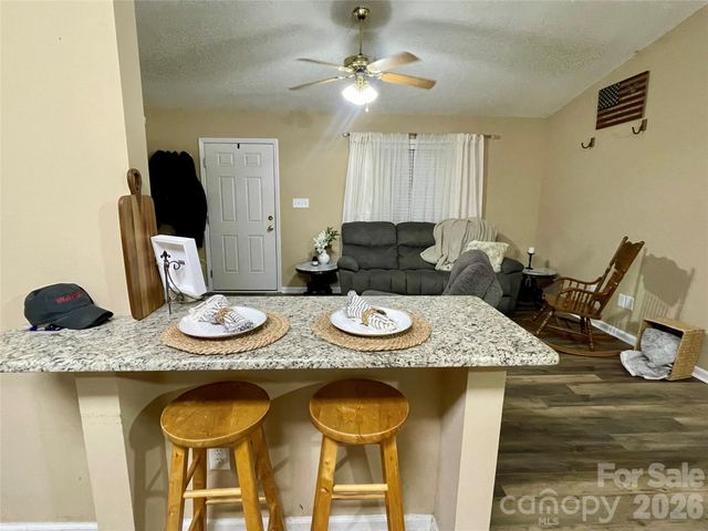 1676 Plyler Lake Road, Gastonia, NC 28054