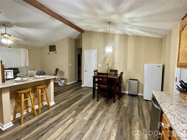 1676 Plyler Lake Road, Gastonia, NC 28054