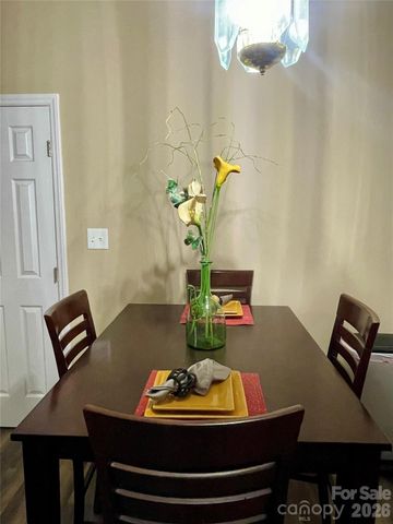 1676 Plyler Lake Road, Gastonia, NC 28054