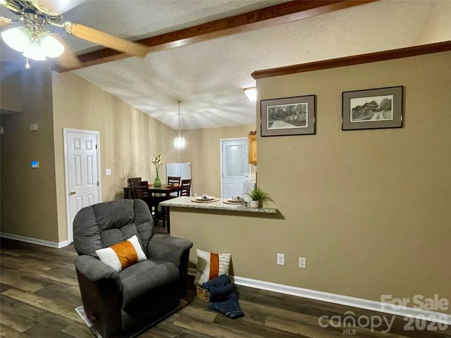 1676 Plyler Lake Road, Gastonia, NC 28054