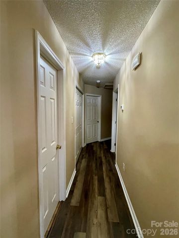 1676 Plyler Lake Road, Gastonia, NC 28054