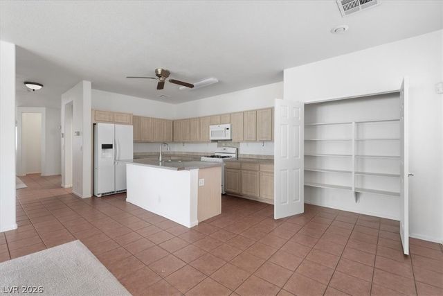 920 Stable Glen Drive, North Las Vegas, NV 89031