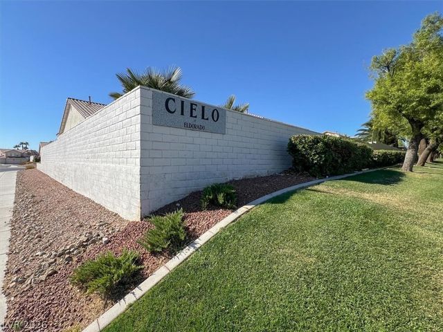 920 Stable Glen Drive, North Las Vegas, NV 89031