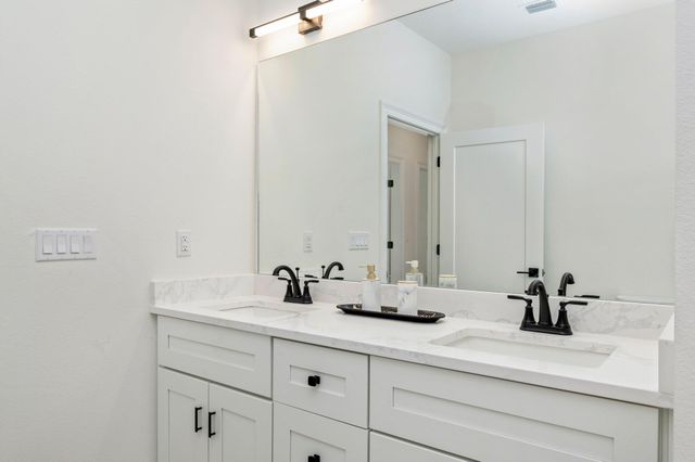 5448 Jenee Court, Crestview, FL 32539