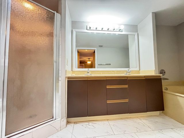 1701 S CORAL Terrace 1701, North Lauderdale, FL 33068