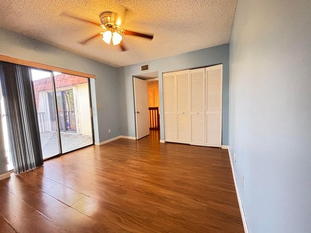 1701 S CORAL Terrace 1701, North Lauderdale, FL 33068