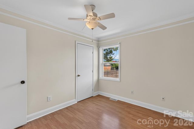 8904 Hunter Ridge Drive, Charlotte, NC 28226