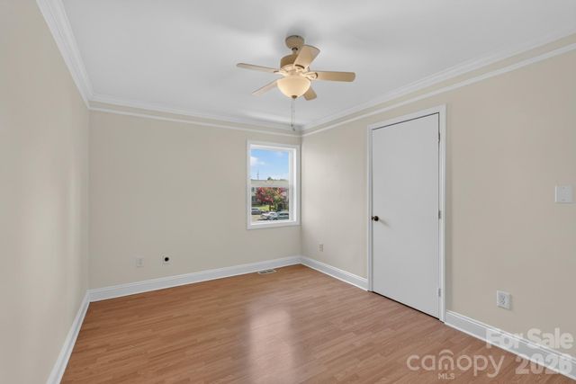 8904 Hunter Ridge Drive, Charlotte, NC 28226