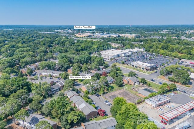 8904 Hunter Ridge Drive, Charlotte, NC 28226