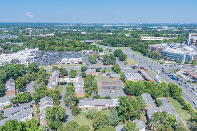 8904 Hunter Ridge Drive, Charlotte, NC 28226
