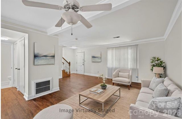 8904 Hunter Ridge Drive, Charlotte, NC 28226
