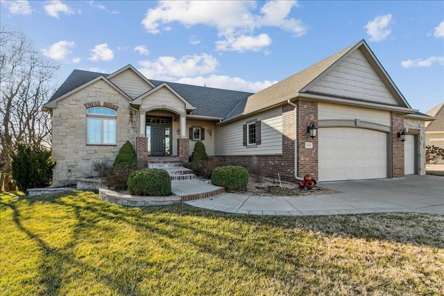 1401 N Shadow Rock Dr, Andover, KS 67002