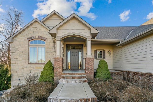 1401 N Shadow Rock Dr, Andover, KS 67002