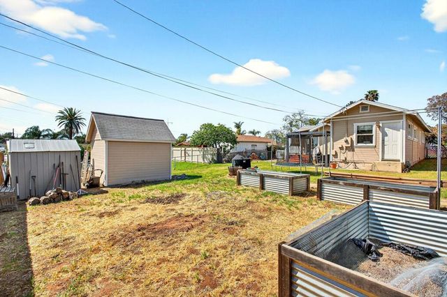 211 W 9th Ave, Escondido, CA 92025