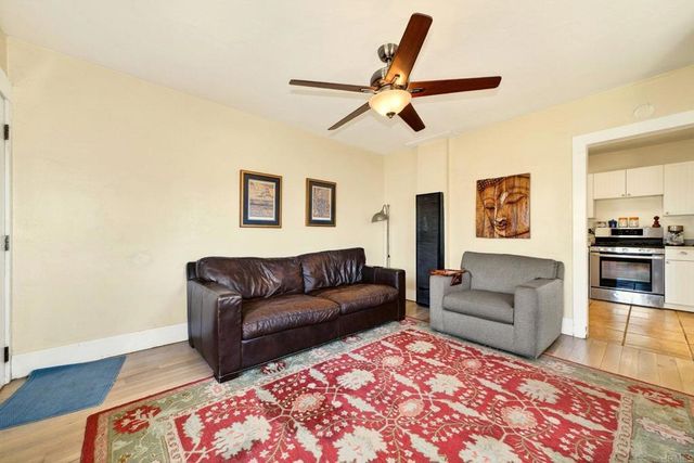 211 W 9th Ave, Escondido, CA 92025