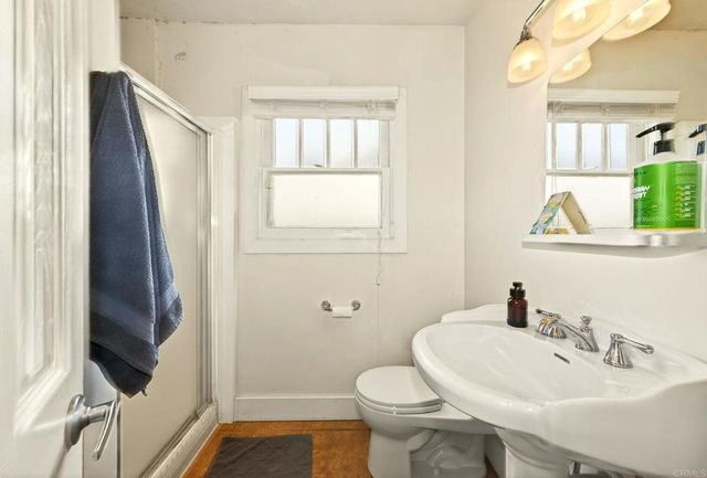 211 W 9th Ave, Escondido, CA 92025