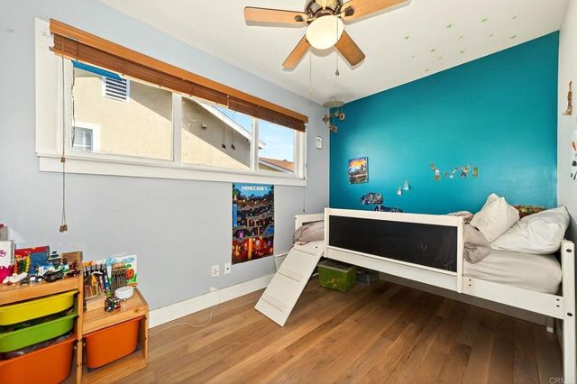 211 W 9th Ave, Escondido, CA 92025