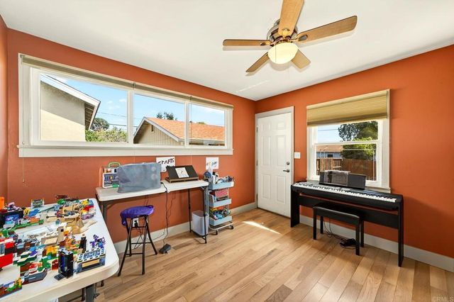 211 W 9th Ave, Escondido, CA 92025