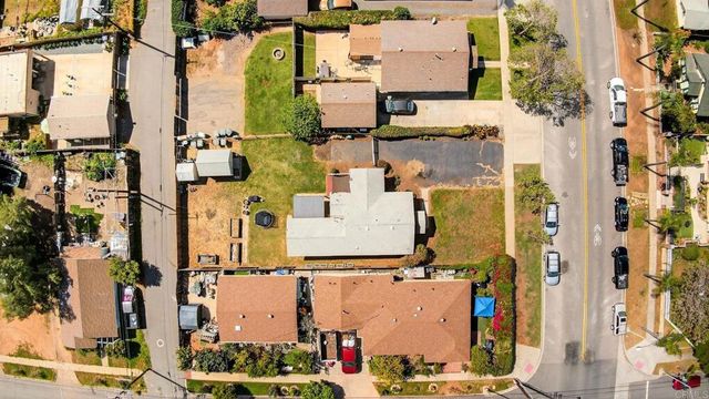 211 W 9th Ave, Escondido, CA 92025