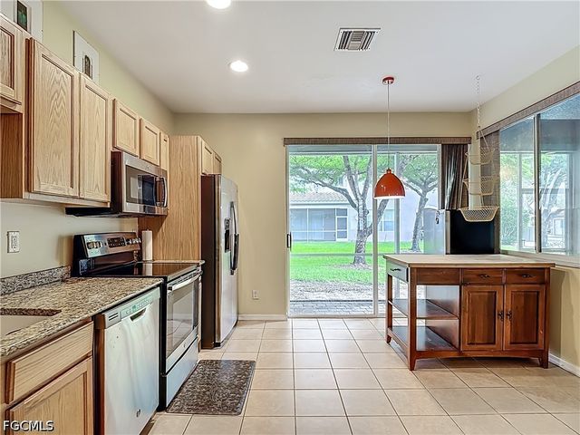10043 Salina ST, Fort Myers, FL 33905
