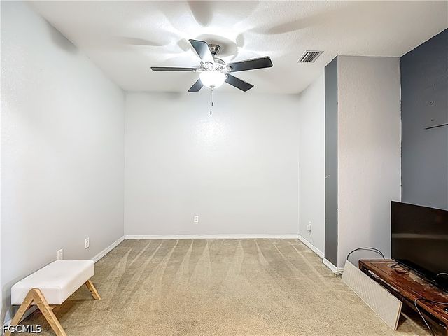 10043 Salina ST, Fort Myers, FL 33905