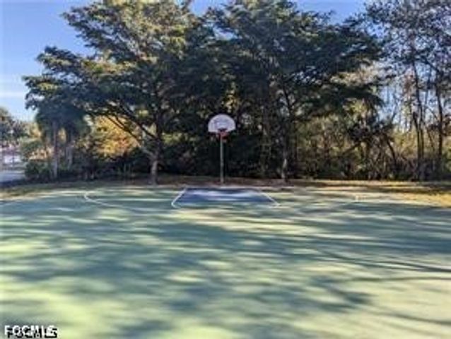 10043 Salina ST, Fort Myers, FL 33905