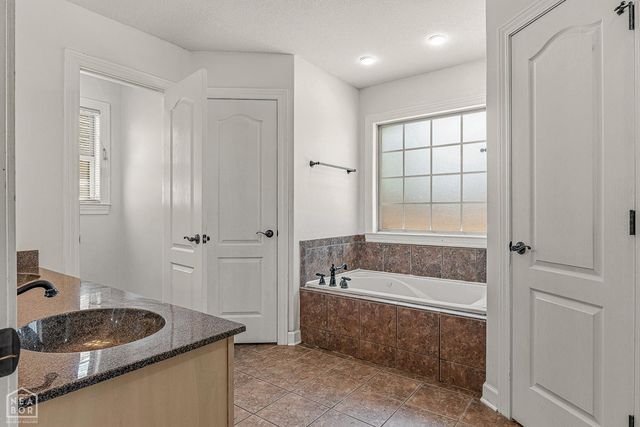 4717 Winged Foot Lane, Jonesboro, AR 72405