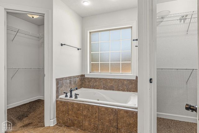 4717 Winged Foot Lane, Jonesboro, AR 72405