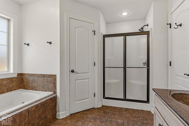 4717 Winged Foot Lane, Jonesboro, AR 72405