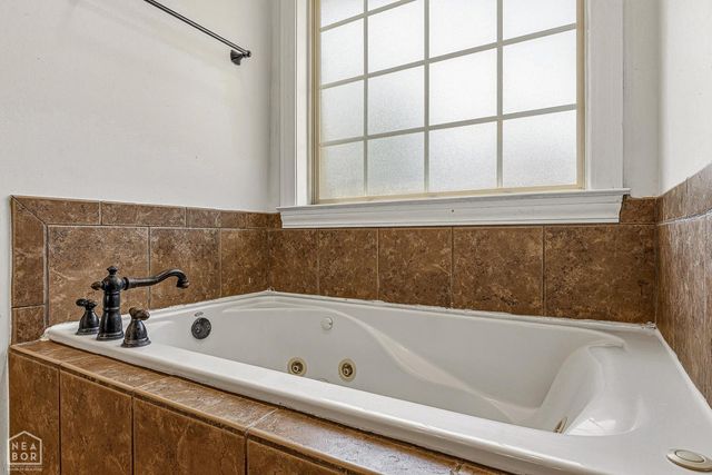 4717 Winged Foot Lane, Jonesboro, AR 72405