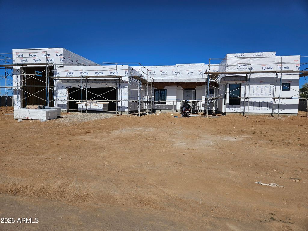 1880 E CREEK CANYON Road, Phoenix, AZ 85086