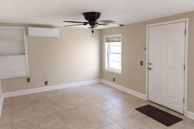 8170 27TH AVENUE N rear, St Petersburg, FL 33710