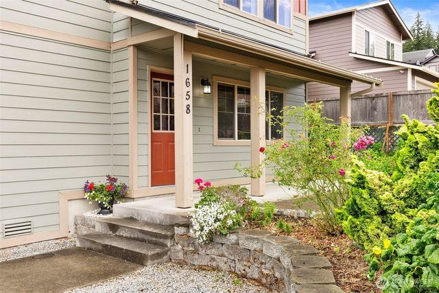 1658 NE Cascara Court, Poulsbo, WA 98370