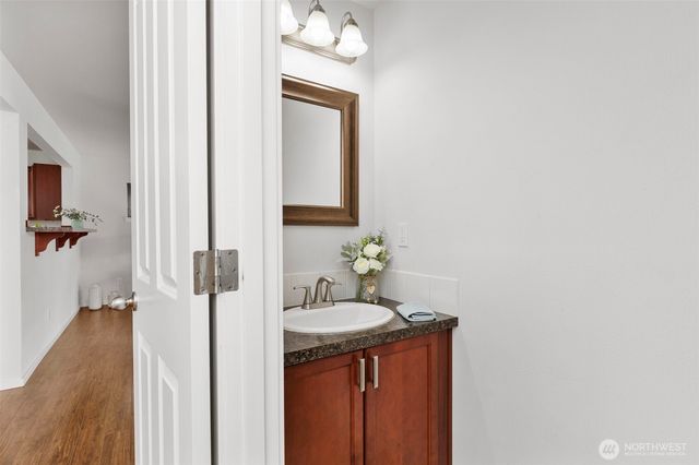 1658 NE Cascara Court, Poulsbo, WA 98370