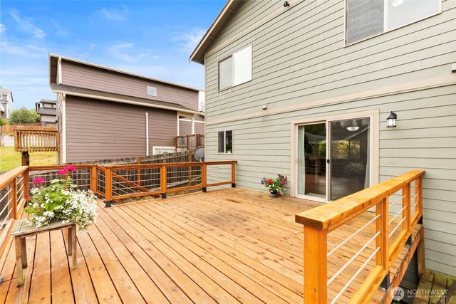 1658 NE Cascara Court, Poulsbo, WA 98370