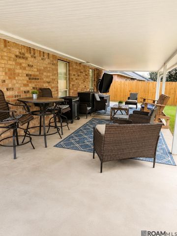 11071 Downey Dr, Greenwell Springs, LA 70739