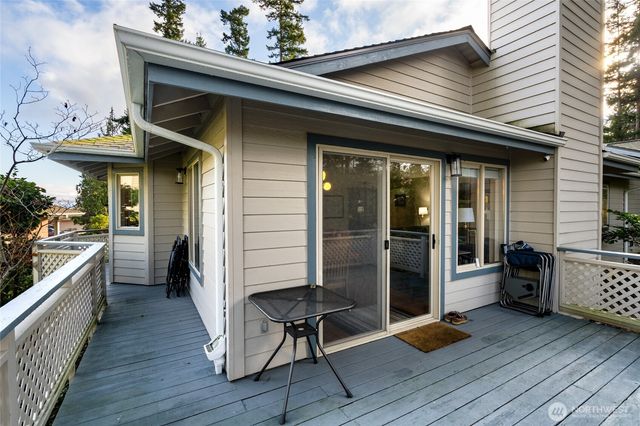 2108 Creekside Circle, Anacortes, WA 98221