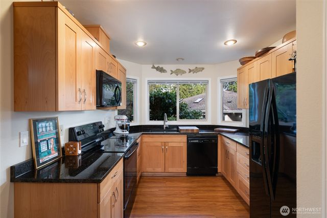 2108 Creekside Circle, Anacortes, WA 98221