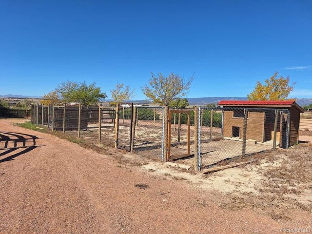 895 B St, Penrose, CO 81240