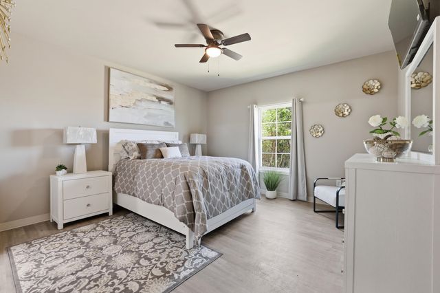 1406 Bonvillain St, Houma, LA 70360