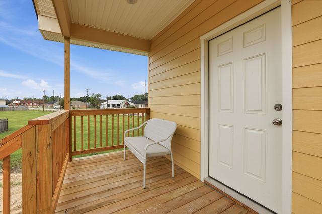 1406 Bonvillain St, Houma, LA 70360