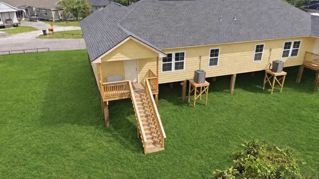 1406 Bonvillain St, Houma, LA 70360
