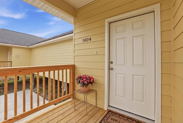 1406 Bonvillain St, Houma, LA 70360