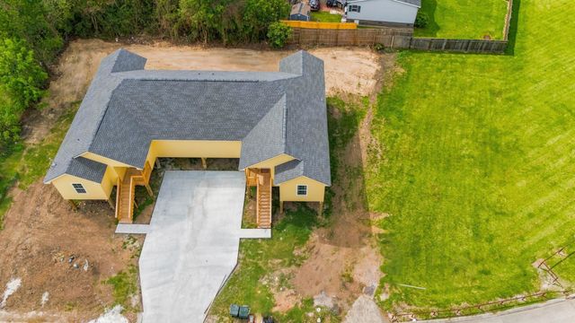 1406 Bonvillain St, Houma, LA 70360