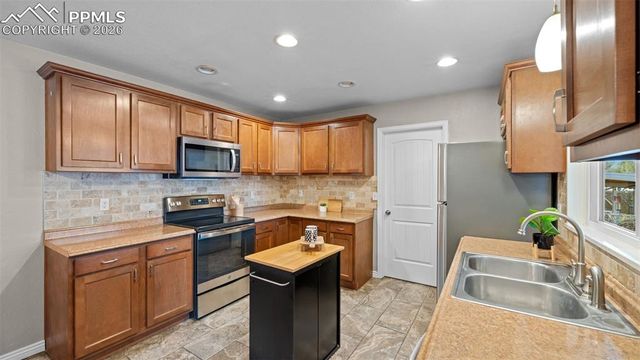 144 Steven Drive, Colorado Springs, CO 80911