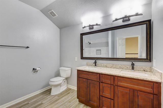 5410 Linden Grove Court, Sugar Land, TX 77479