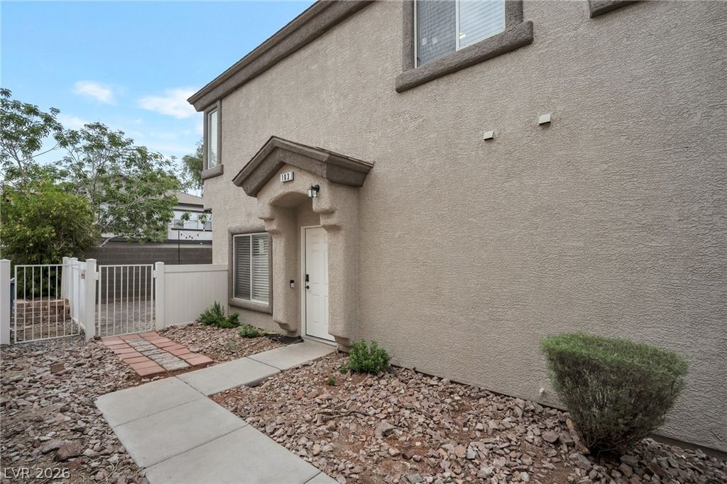 6388 Extreme Shear Avenue 103, Henderson, NV 89011 — photo 3