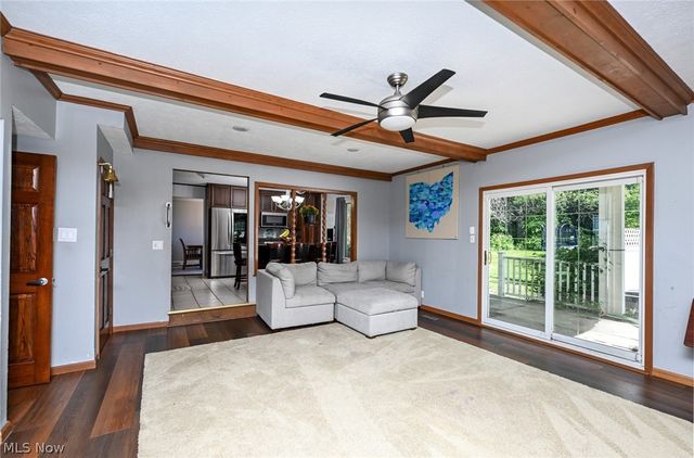 3748 E Royalton Road, Brecksville, OH 44141