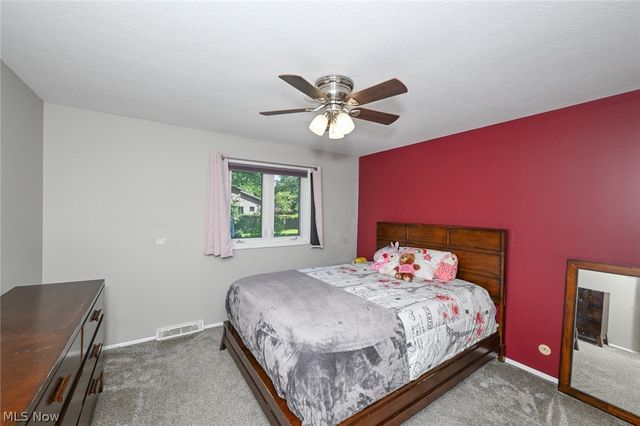 3748 E Royalton Road, Brecksville, OH 44141